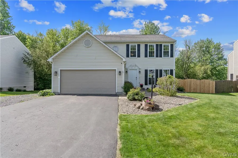 49 Chaucer Circle, Baldwinsville, NY 13027 - #3