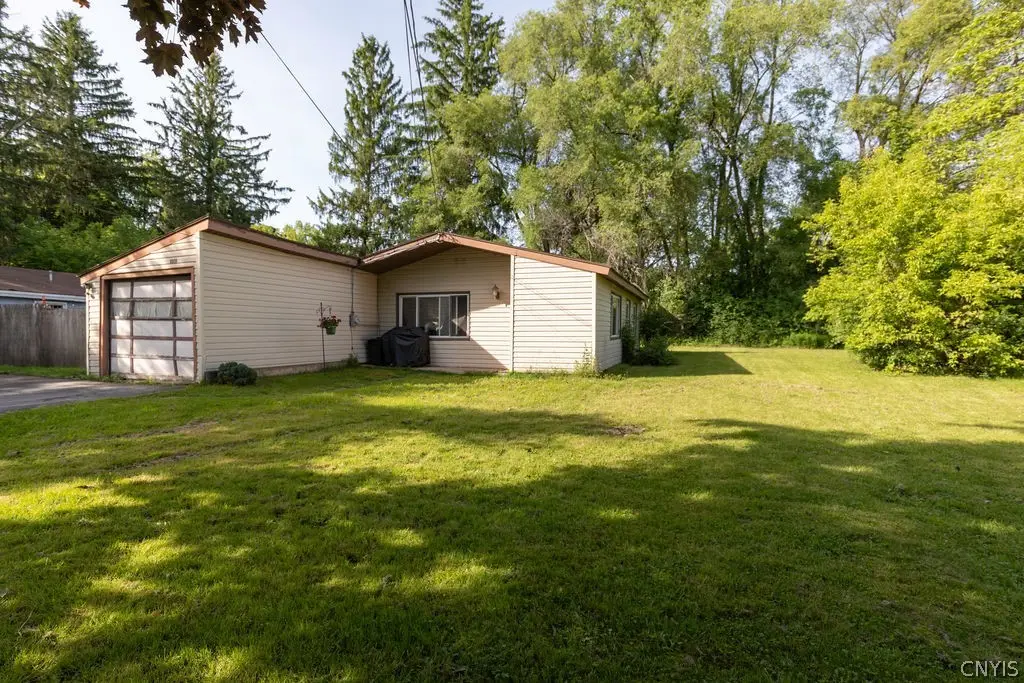 8276 Hamilton Drive, Baldwinsville, NY 13027 - #1