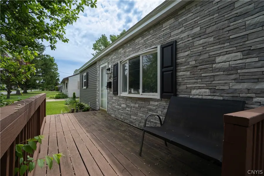 69 Oakdale Avenue S, New Hartford, NY 13413 - #3