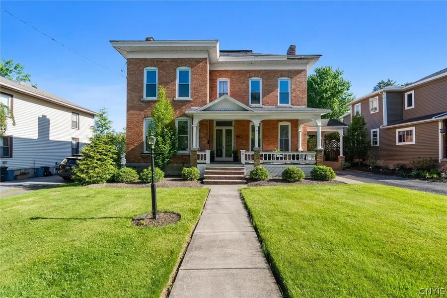 27 Elizabeth Street, Auburn, NY 13021 - #3