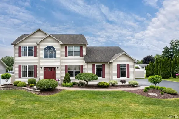 5056 Constitution Lane, Liverpool, NY 13088