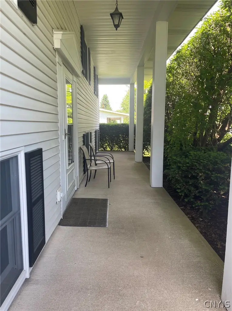 576 Stoneleigh Road, Oneida, NY 13421 - #2