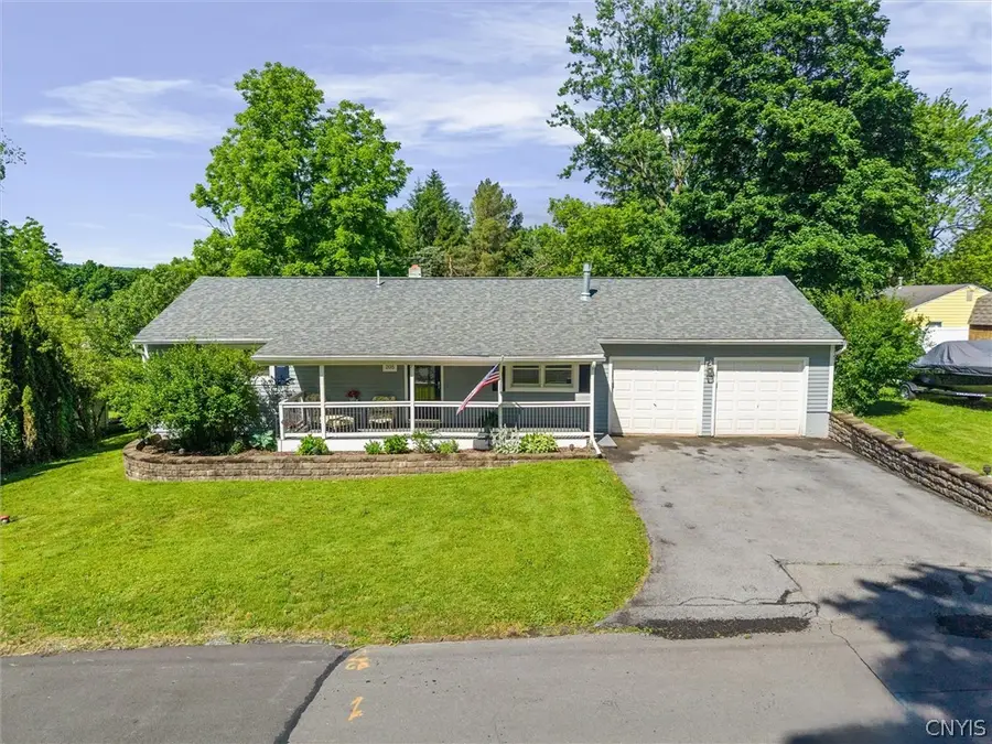 205 Garrett Drive, Manlius, NY 13104 - #2