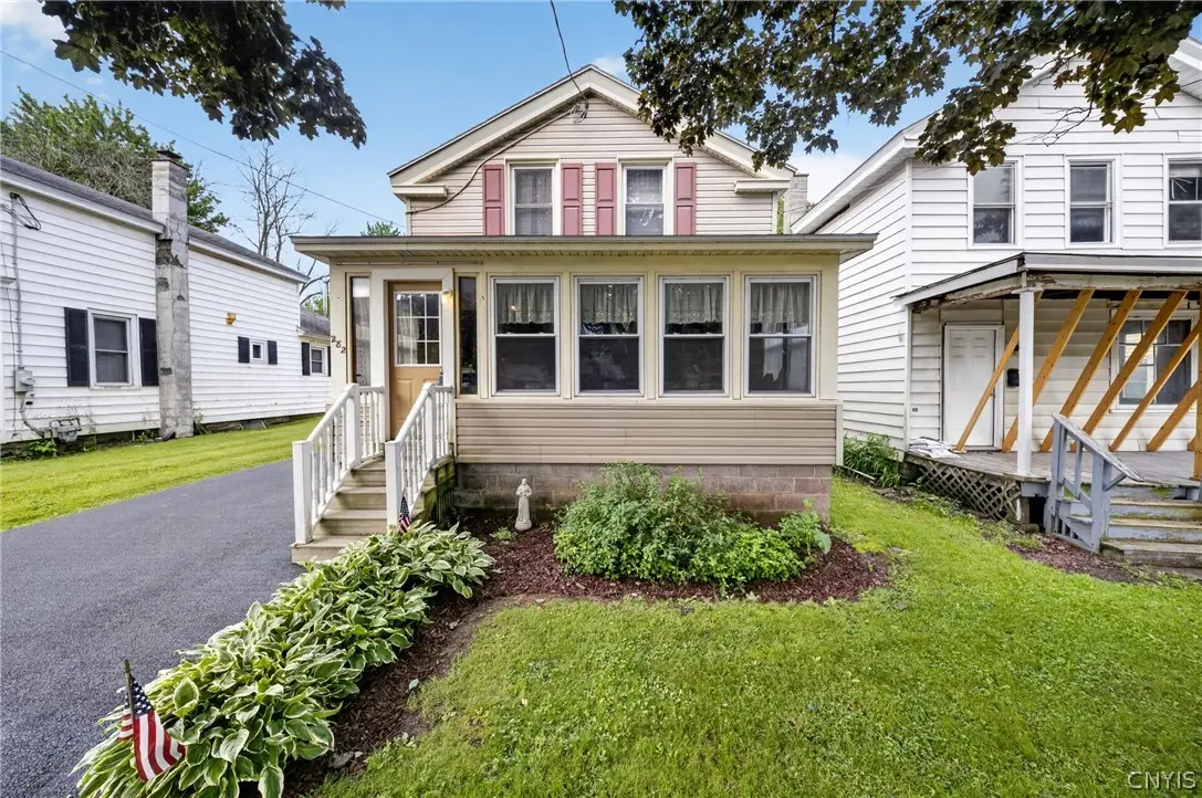 282 W Fifth Street, Oswego, NY 13126 - #1