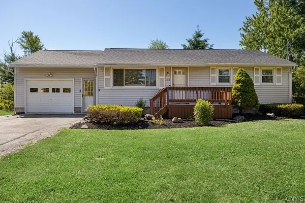 6098 Lakeshore Road, Cicero, NY 13039