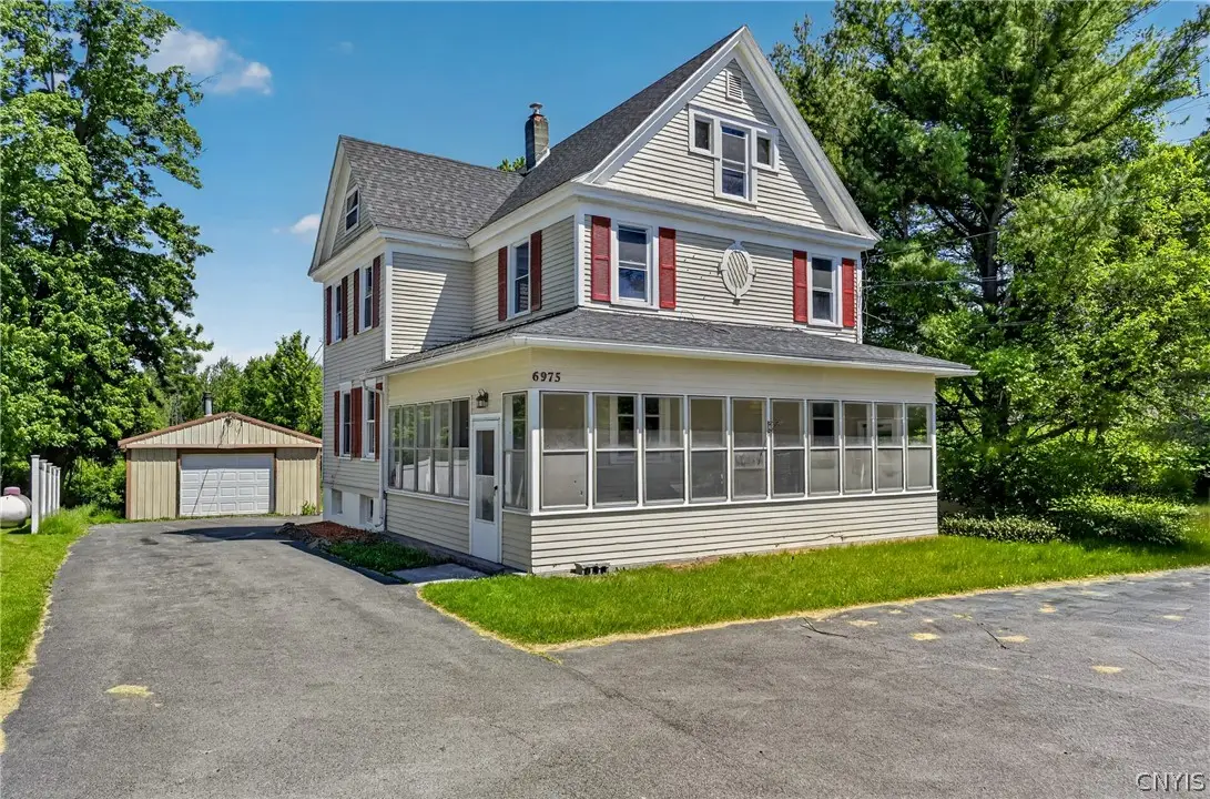 6975 Kirkville Rd, East Syracuse, NY 13057 - #1