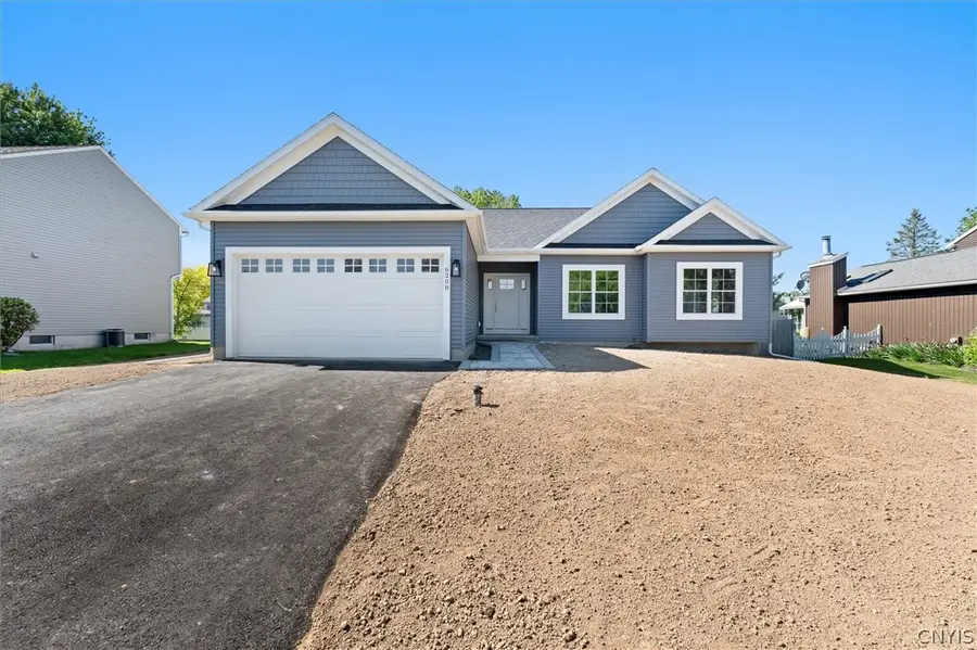 6208 Leslieanne Path, Cicero, NY 13039 - #2