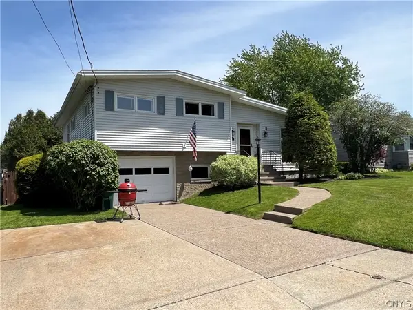 15 Gregory Street, Oswego, NY 13126