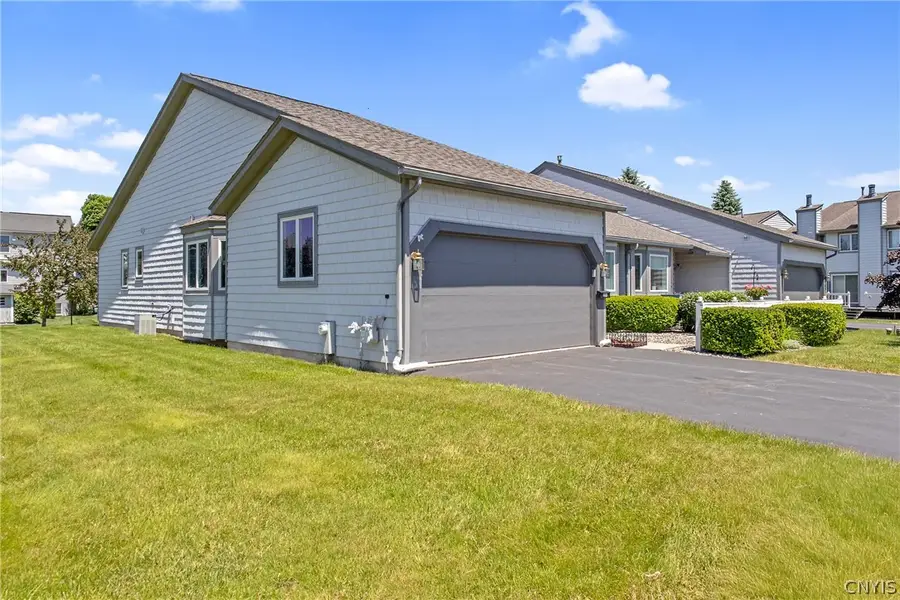 354 Summerhaven Drive N, East Syracuse, NY 13057 - #2