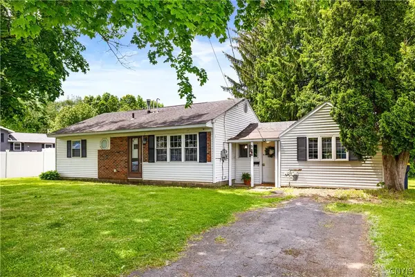 5 Walnut Drive, Whitesboro, NY 13492