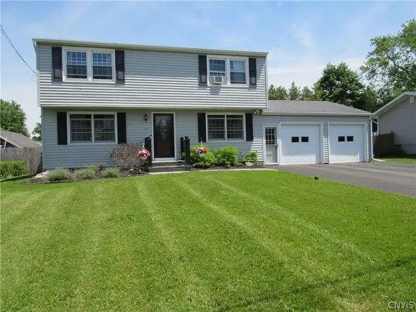 412 Stillwell Circle, DeWitt, NY 13057