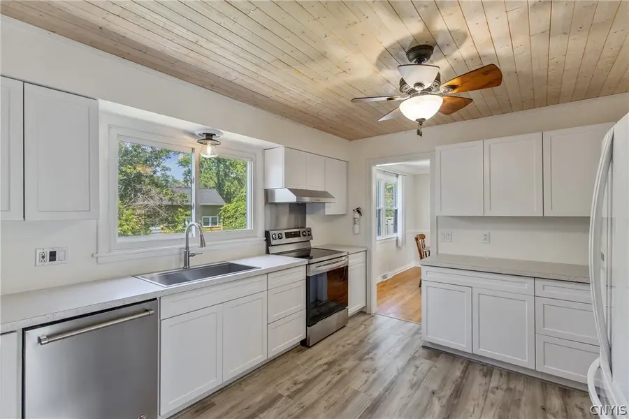 27 Mcintosh Street, Liverpool, NY 13090 - #3