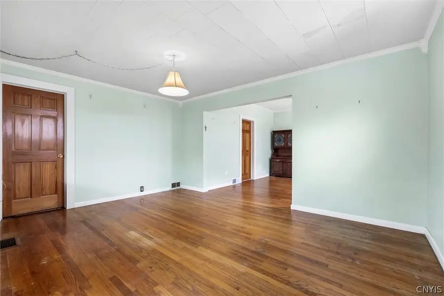 606 Schuyler Street, Syracuse, NY 13204 - #3