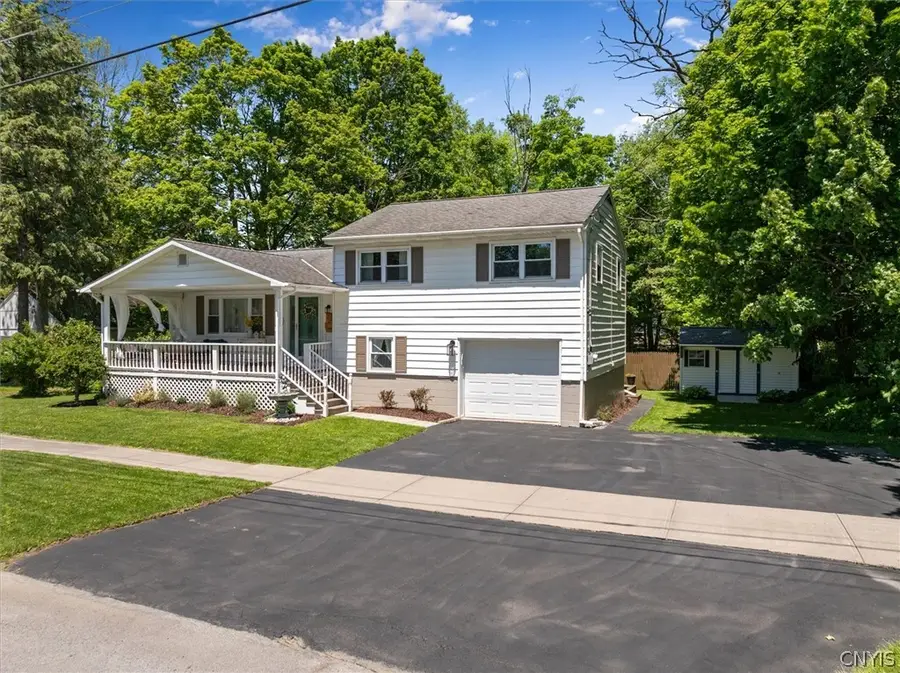 325 Putnam Street, Waterville, NY 13480 - #2
