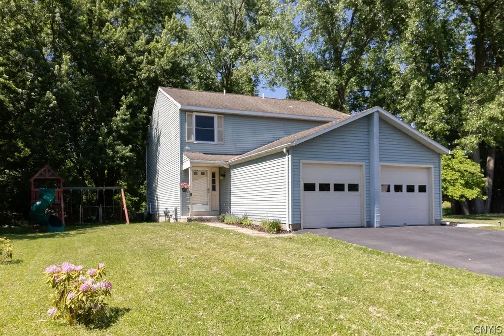7091 Ourteds Circle, Liverpool, NY 13090 - #1