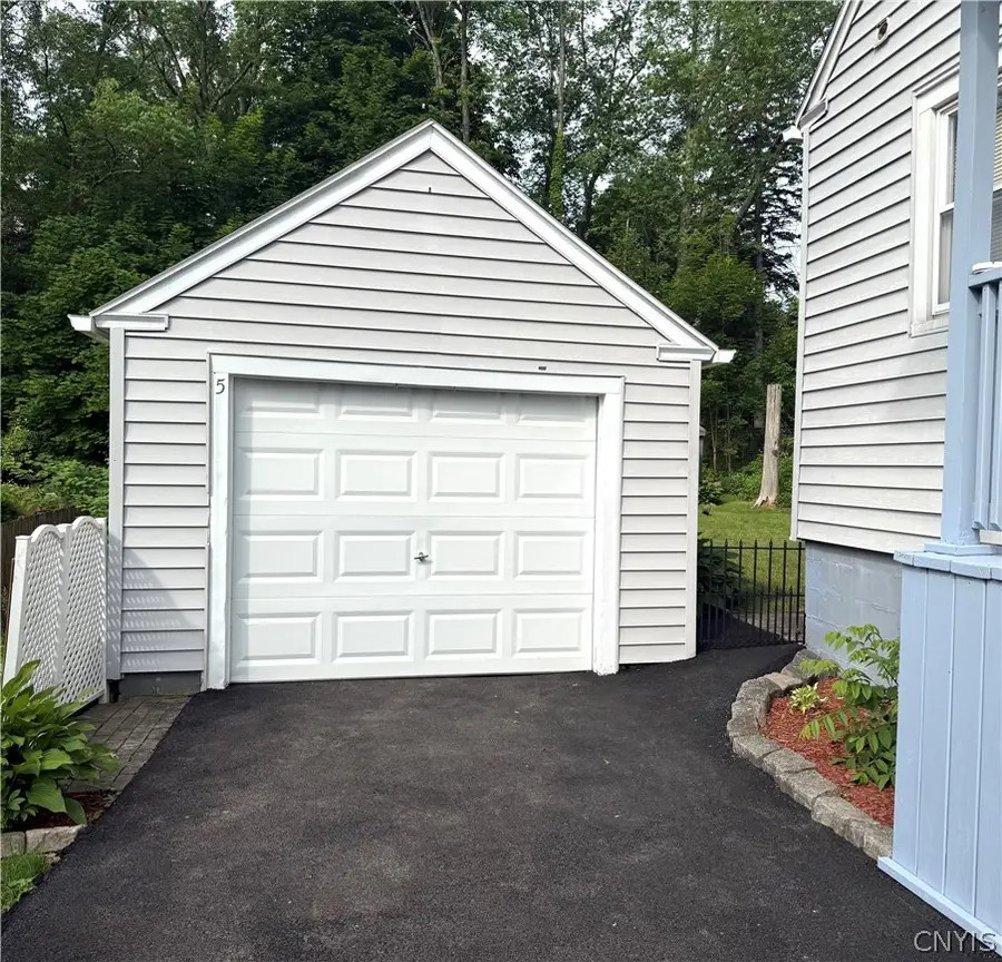 5 White Street, Whitesboro, NY 13492 - #3