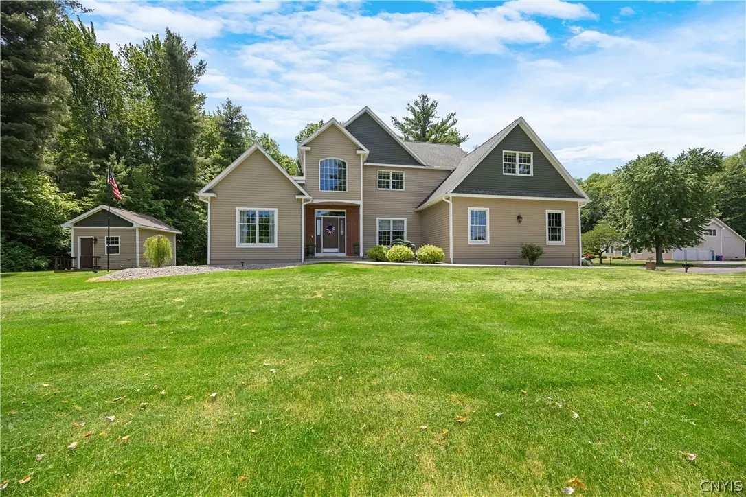 399 Hourglass Lane, Baldwinsville, NY 13027 - #1