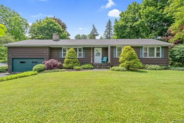 99 Woodmancy Lane, Fayetteville, NY 13066
