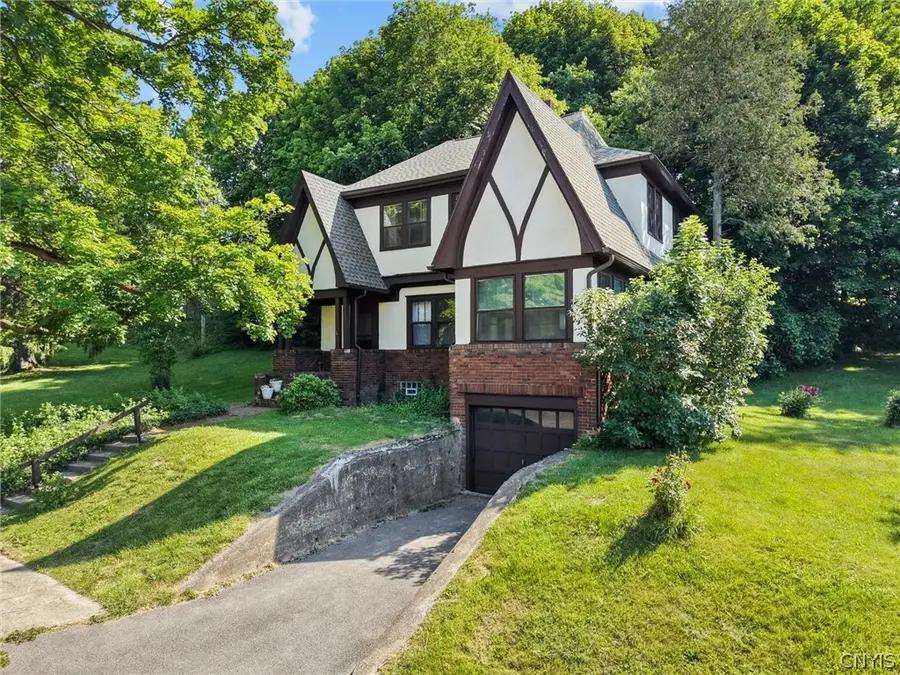 303 Barrington Road #5, Syracuse, NY 13214 - #2