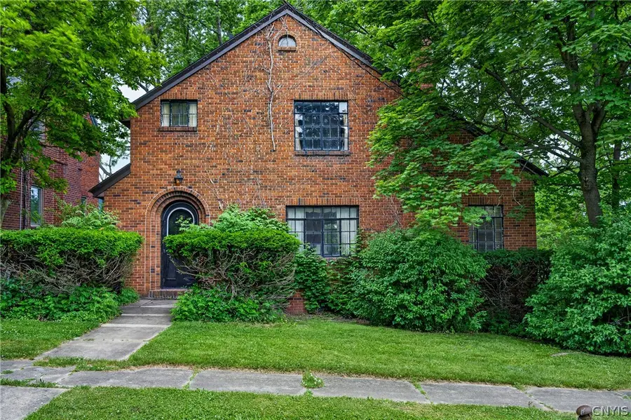307 Demong Dr, Syracuse, NY 13214 - #3