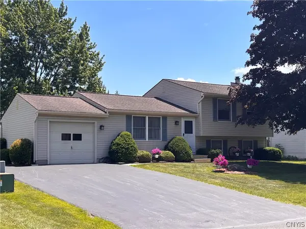 8190 Mantova Drive, Clay, NY 13041