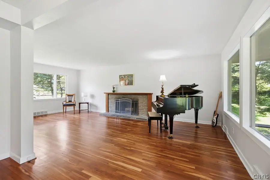 424 Winkworth Parkway, Syracuse, NY 13215 - #2