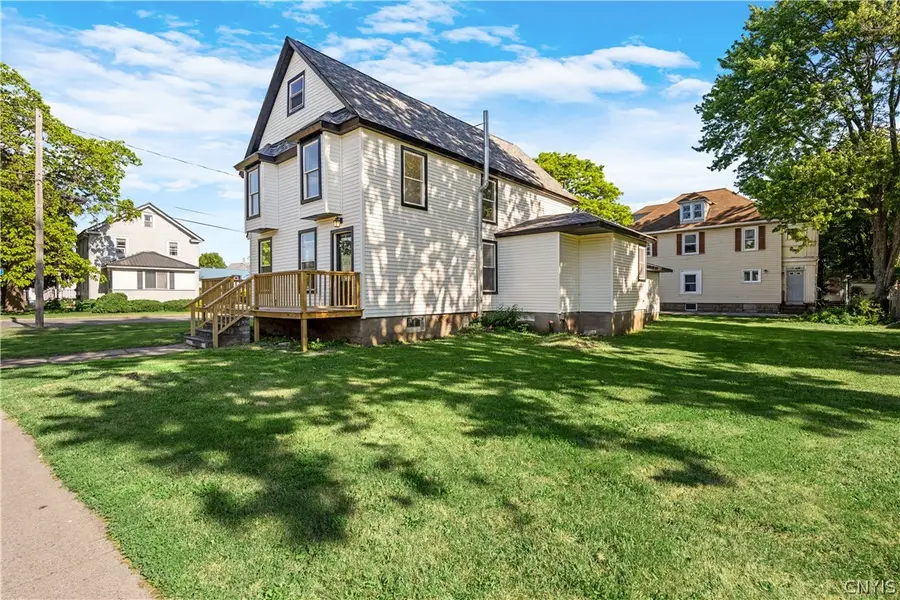 300 E North Canal Street, Canastota, NY 13032 - #2