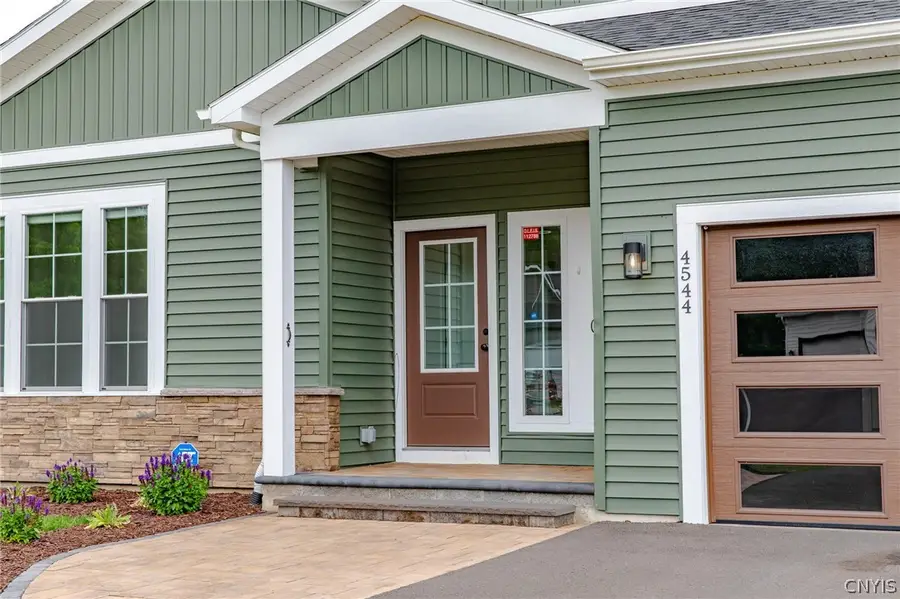 4544 Hollyshire Way, Clay, NY 13041 - #2