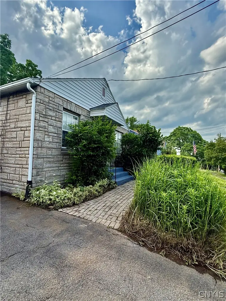 232 Burns Avenue, Syracuse, NY 13206 - #3