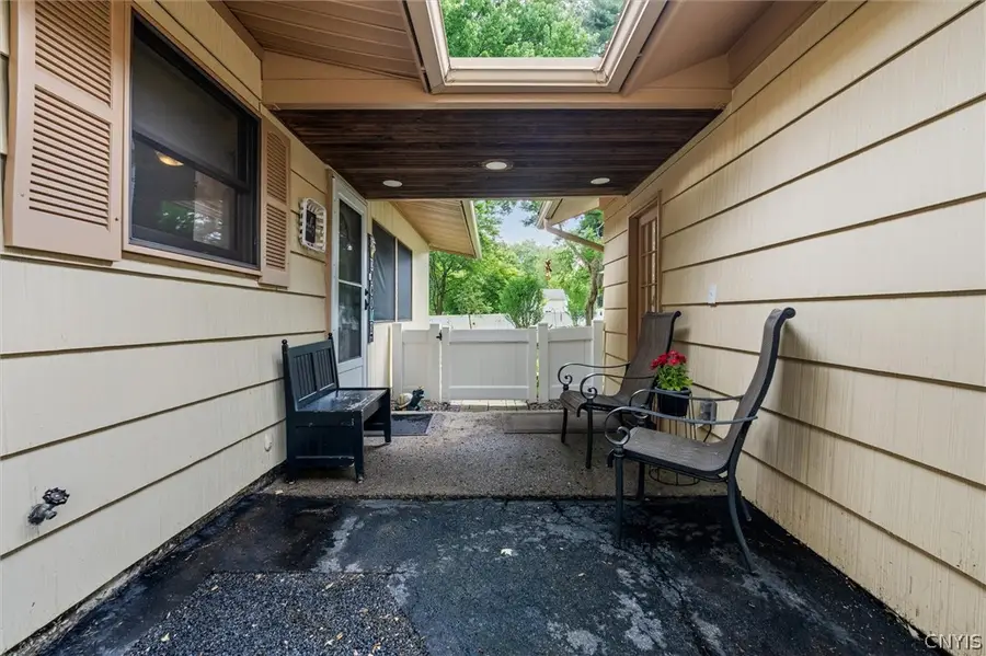 132 Barclay Road, Camillus, NY 13031 - #3