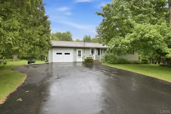8218 Speach Drive, Baldwinsville, NY 13027