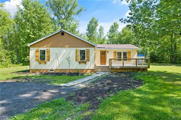 563 County Route 12, Pennellville, NY 13132