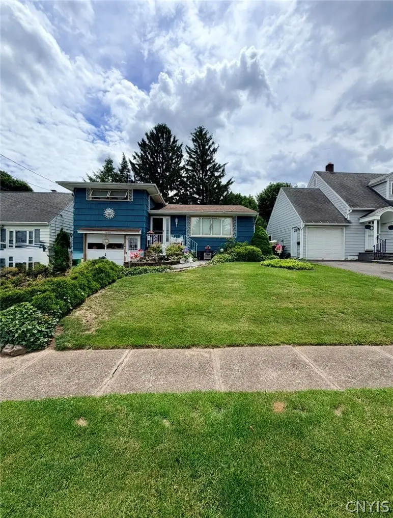 606 Berwick Road S, Syracuse, NY 13208 - #3
