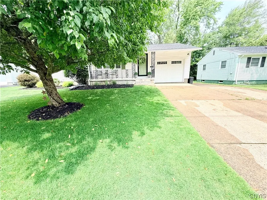 3 Perimeter Road, Whitesboro, NY 13492 - #3