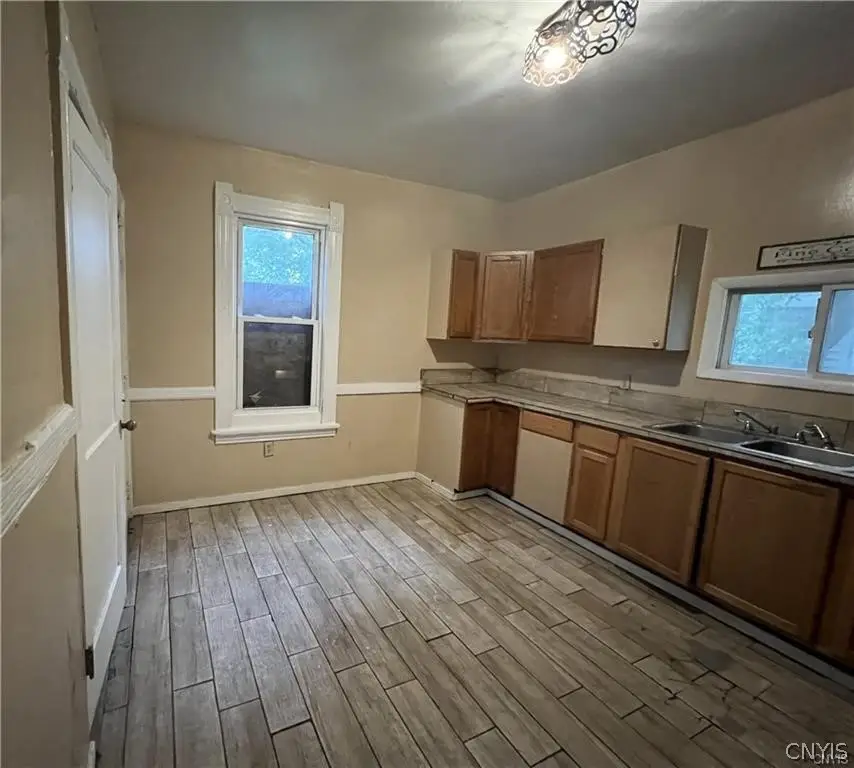 308 Rowland Street, Syracuse, NY 13204 - #2