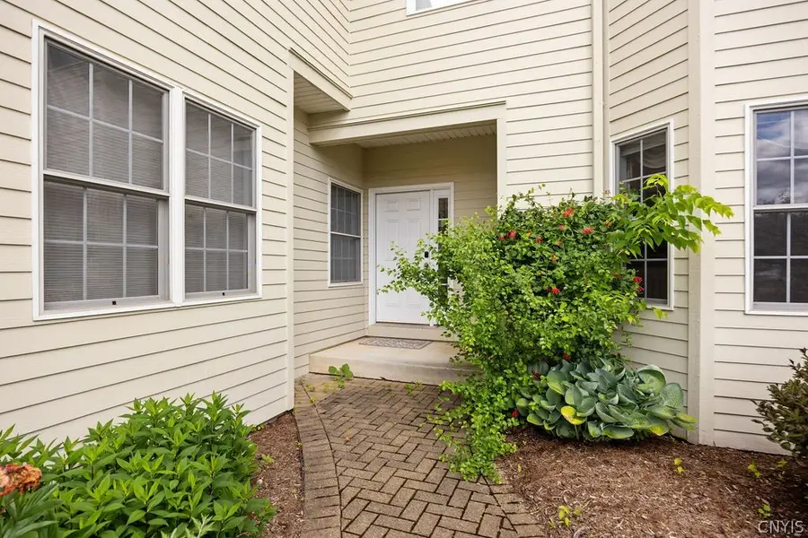 206 Falling Brook, Fayetteville, NY 13066 - #3