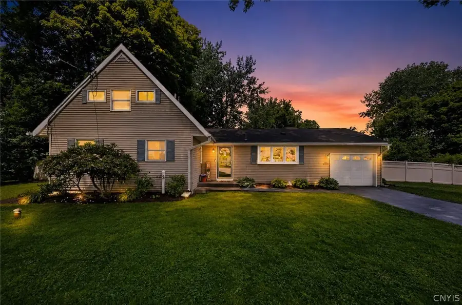 26 Apple Tree Lane, Liverpool, NY 13090 - #2