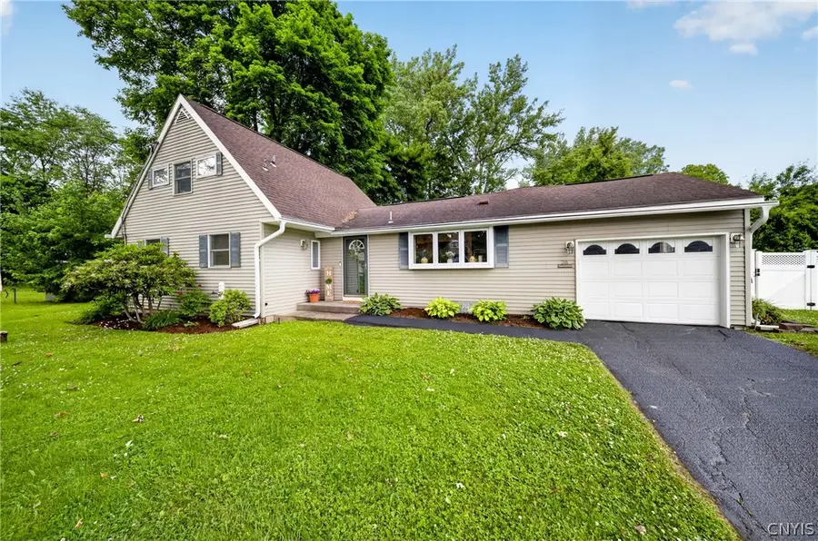 26 Apple Tree Lane, Liverpool, NY 13090 - #3