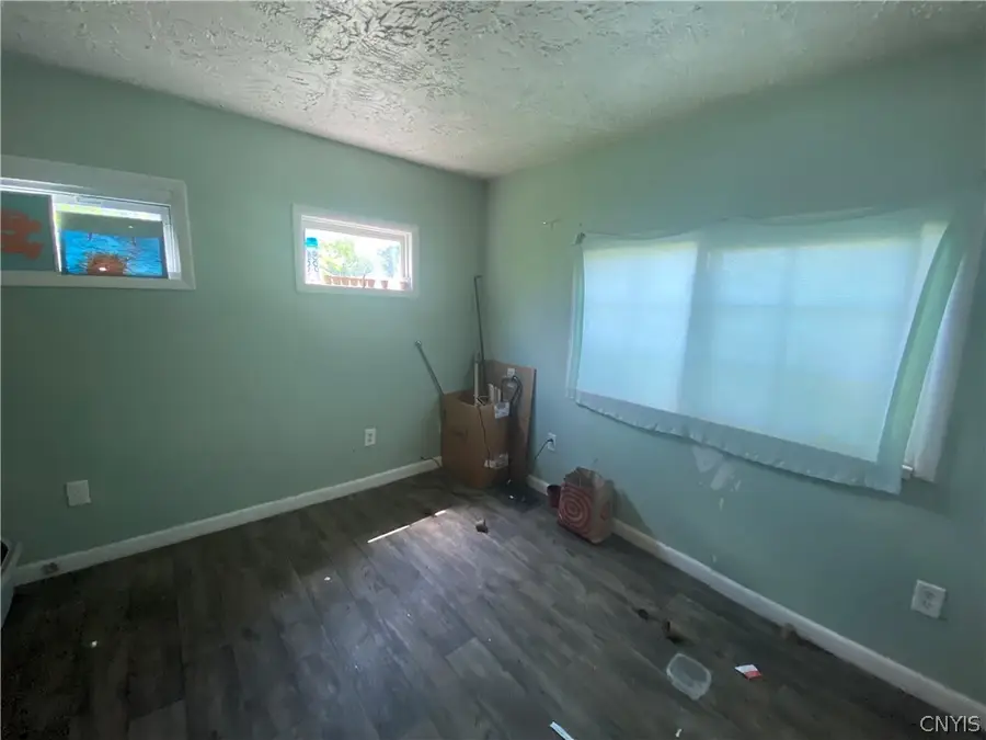 106 Seward Street, Syracuse, NY 13203 - #2