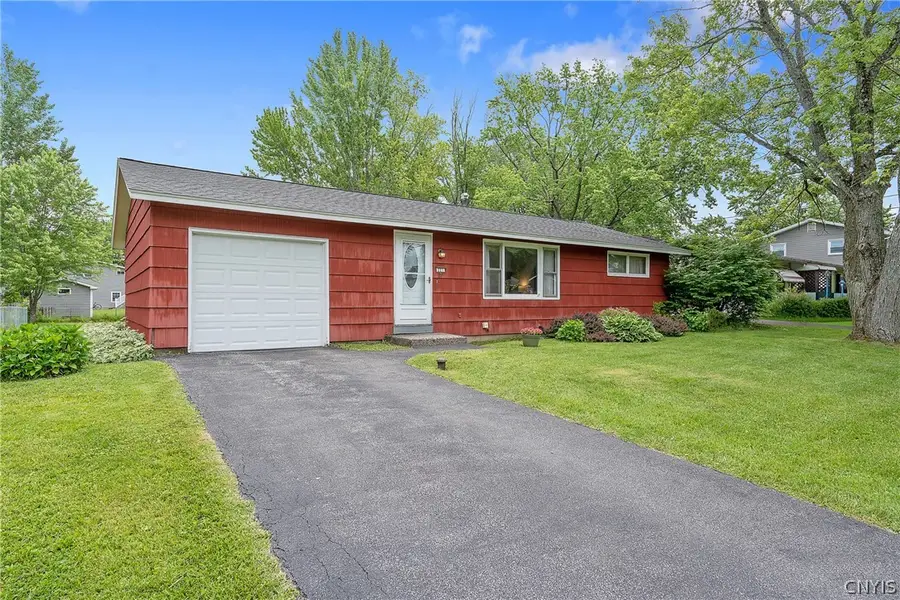 221 Greentree Drive, East Syracuse, NY 13057 - #2