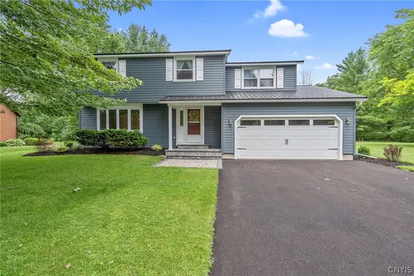 8069 Princess Path, Liverpool, NY 13090