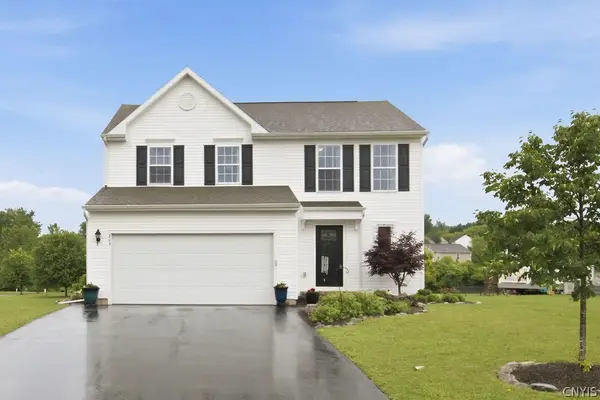 203 Gloria Lane, Chittenango, NY 13037