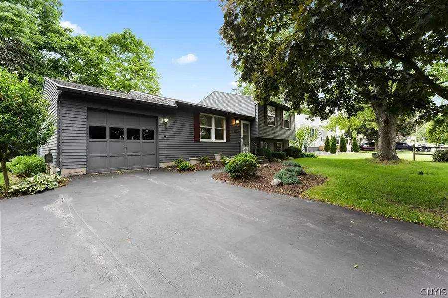 8329 Pansy Drive, Baldwinsville, NY 13027 - #3