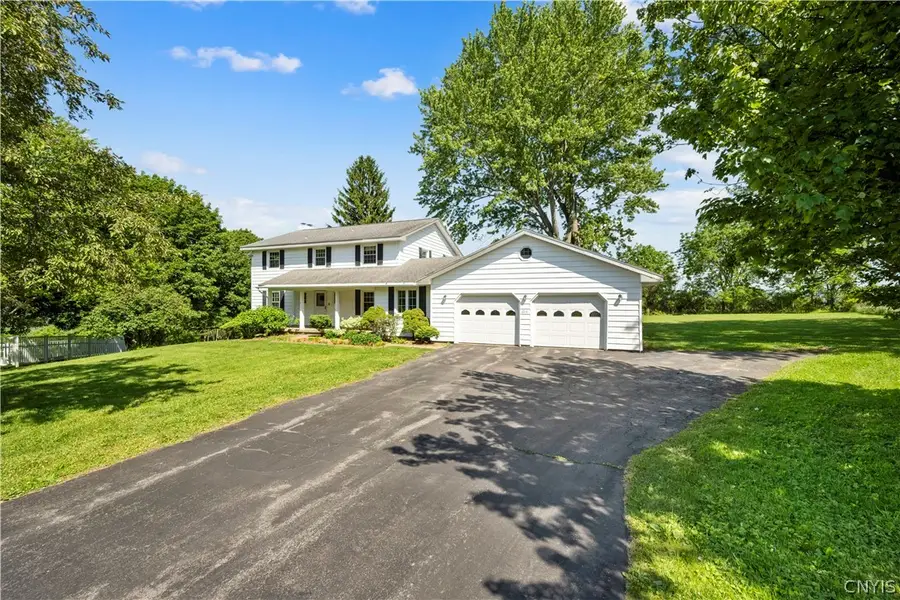 6 Lloyds Lane, New Hartford, NY 13413 - #3
