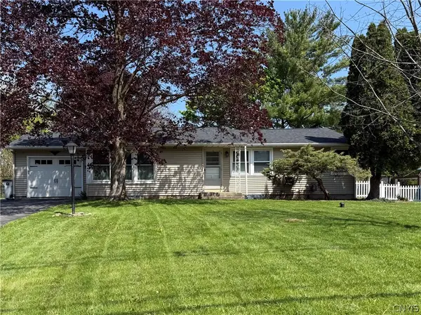 607 E Genesee Street, Fayetteville, NY 13066