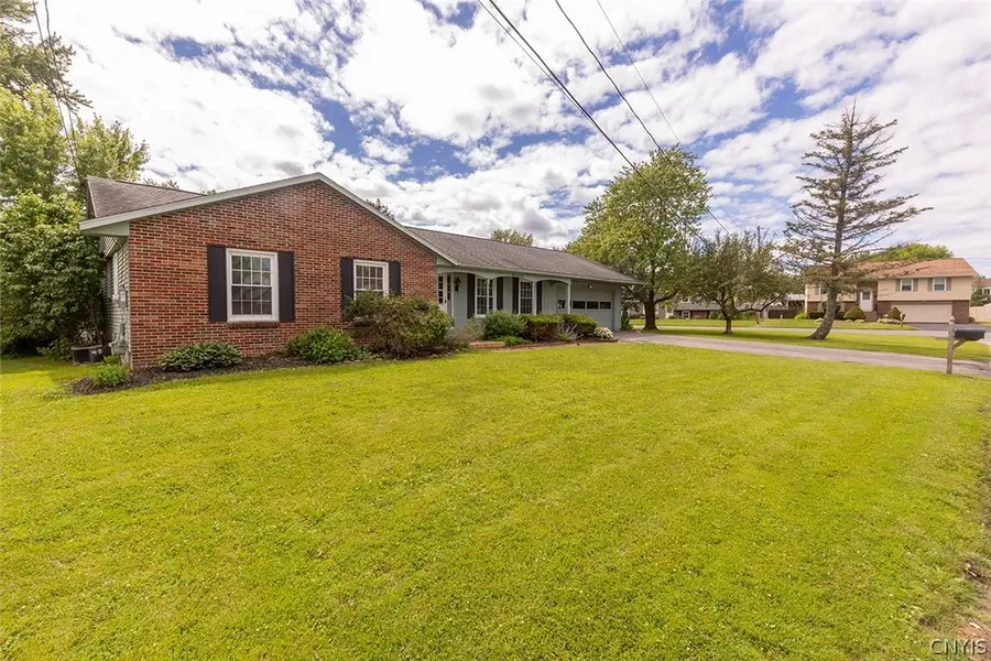 5350 Vineyard Drive, Clay, NY 13041 - #2