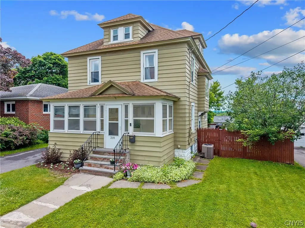 318 Lionel Avenue, Syracuse, NY 13209 - #1