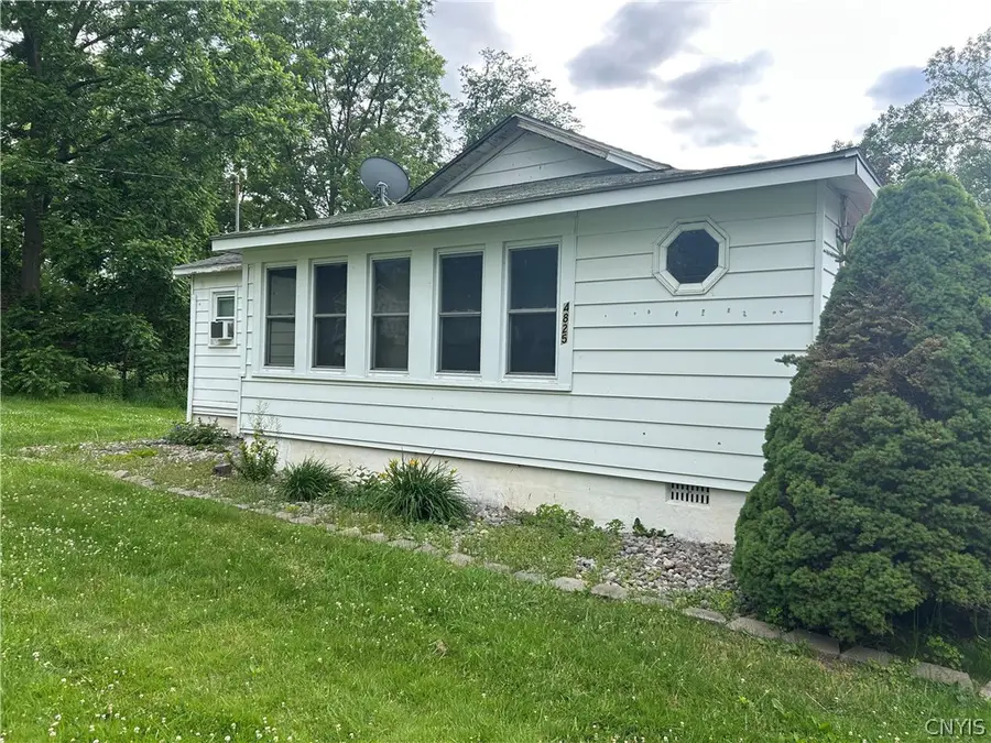 4825 Cedarvale Road, Syracuse, NY 13215 - #3