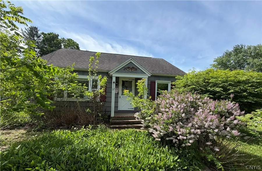 27 Brown Street, Baldwinsville, NY 13027 - #2