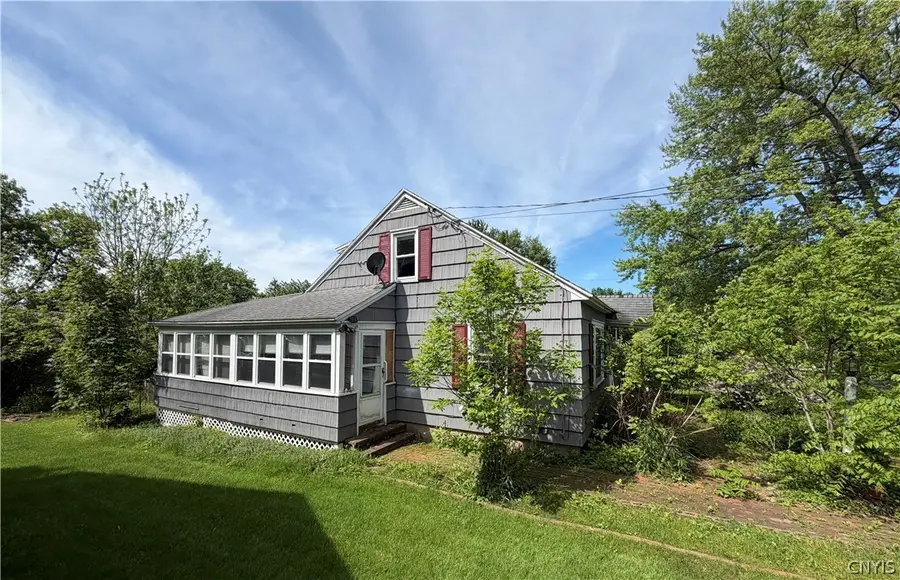 27 Brown Street, Baldwinsville, NY 13027 - #3